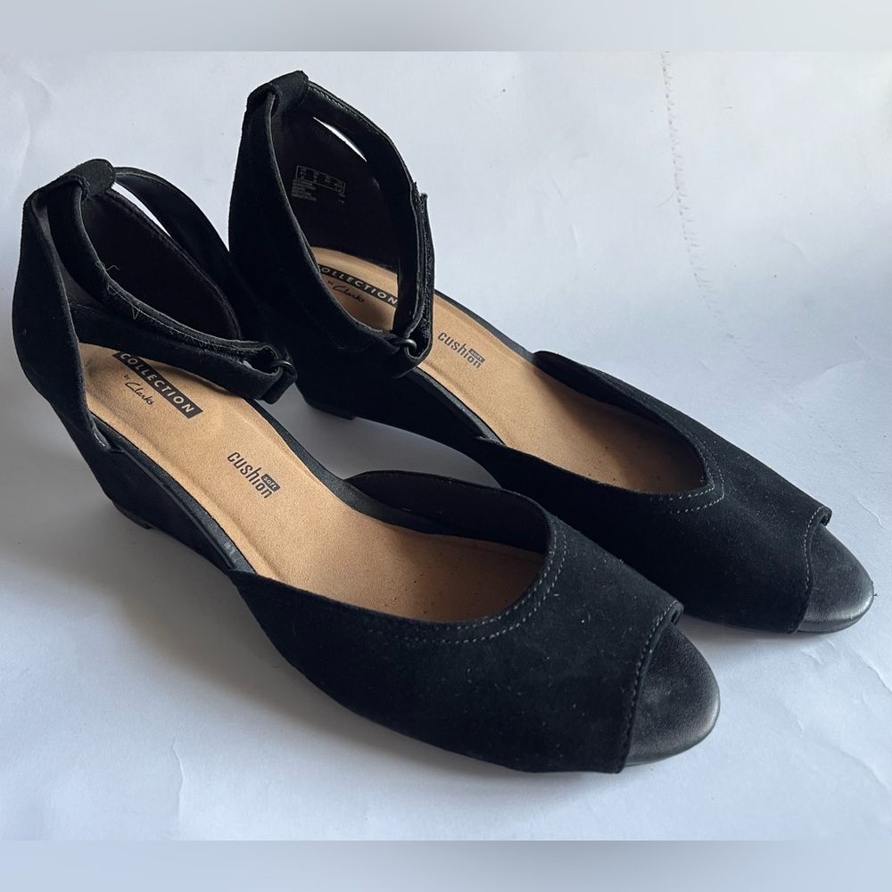 Clarks Collection Wedge Ankle Strap Sandals soft Black Cushion heels peep toe